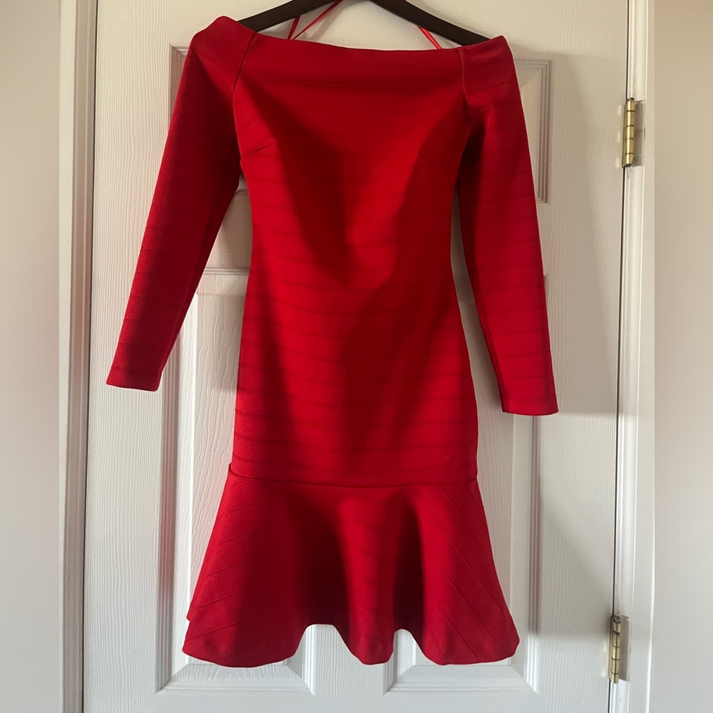 Red off the shoulder fitted Banana Republic dress in size 2